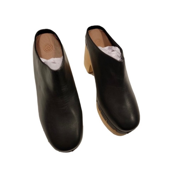 Urban outfitters “Roxy clog” - Picture 1 of 5